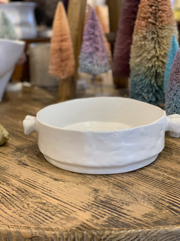 Round cookware from Peru
